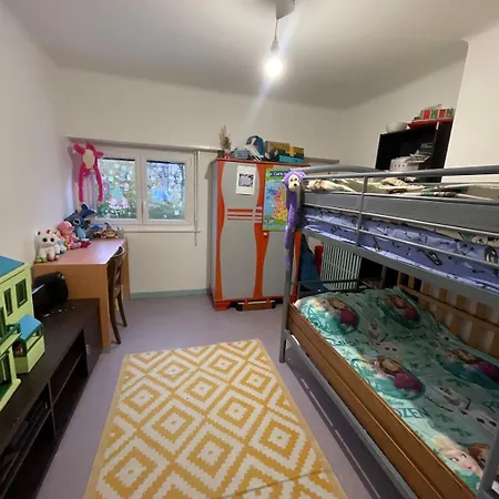 Proche Centre Et Gare- 8 Personnes